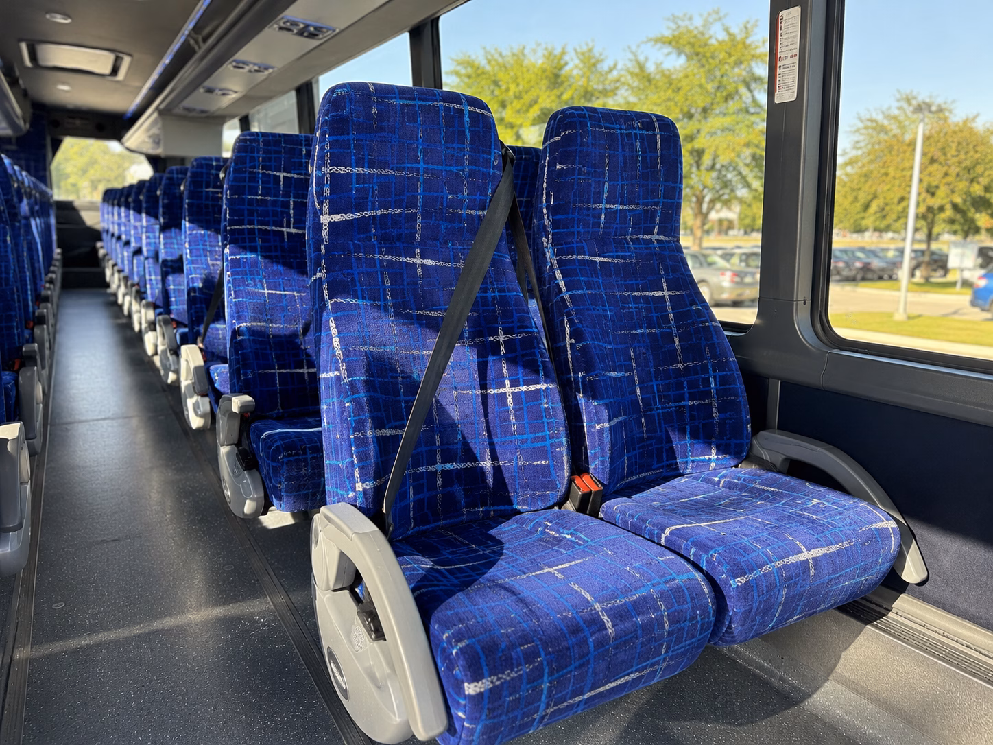 bachelorette and birthday wine tour buses across the kck metro