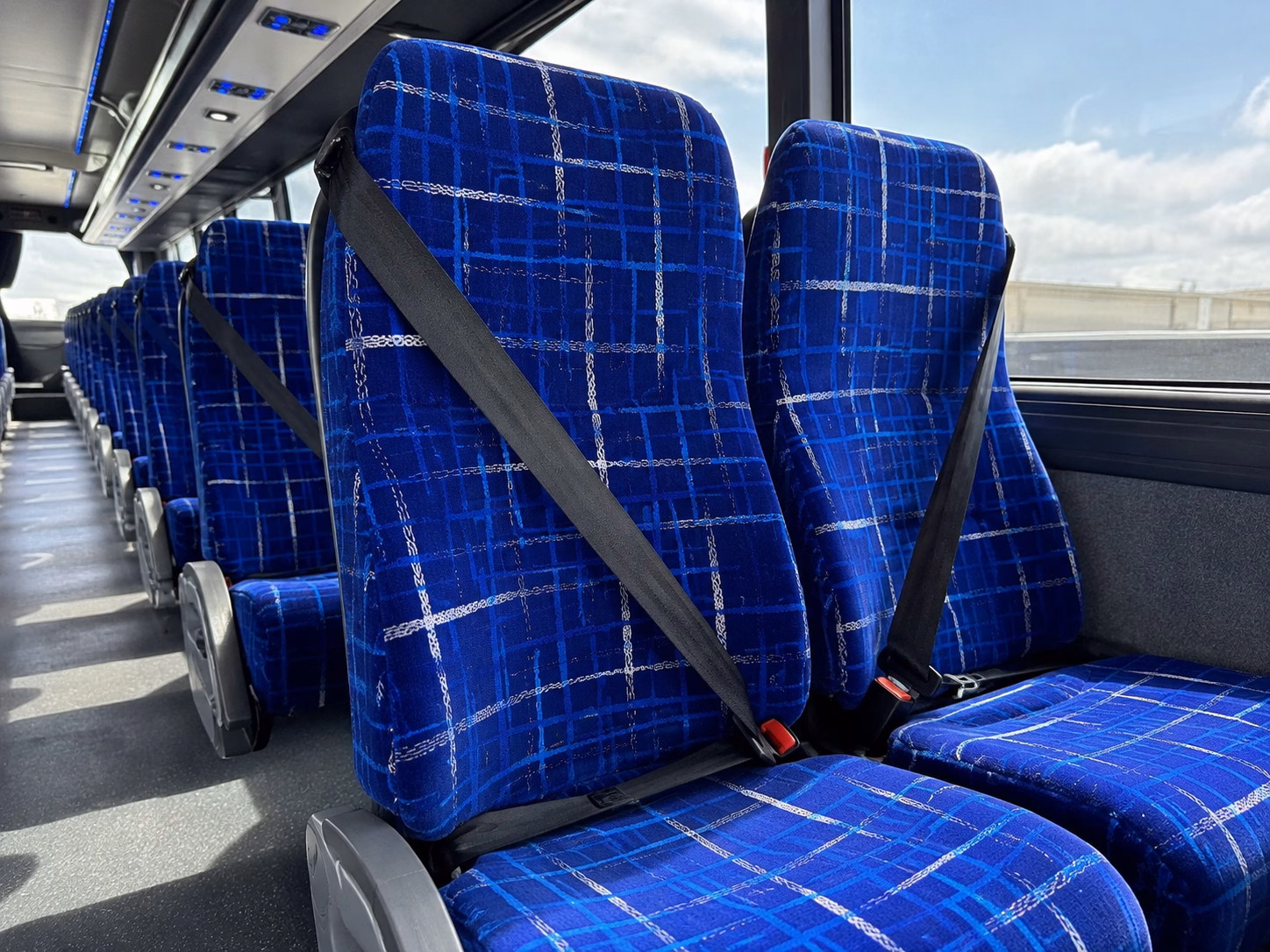 charter buses for large prom groups crossing into downtown kc